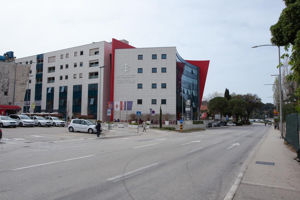 Apartment Navigatio With Parking Дубровник Екстериор снимка